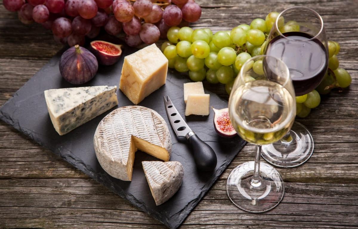 Must try Cheese and Wine nights in Abu Dhabi 2024!
