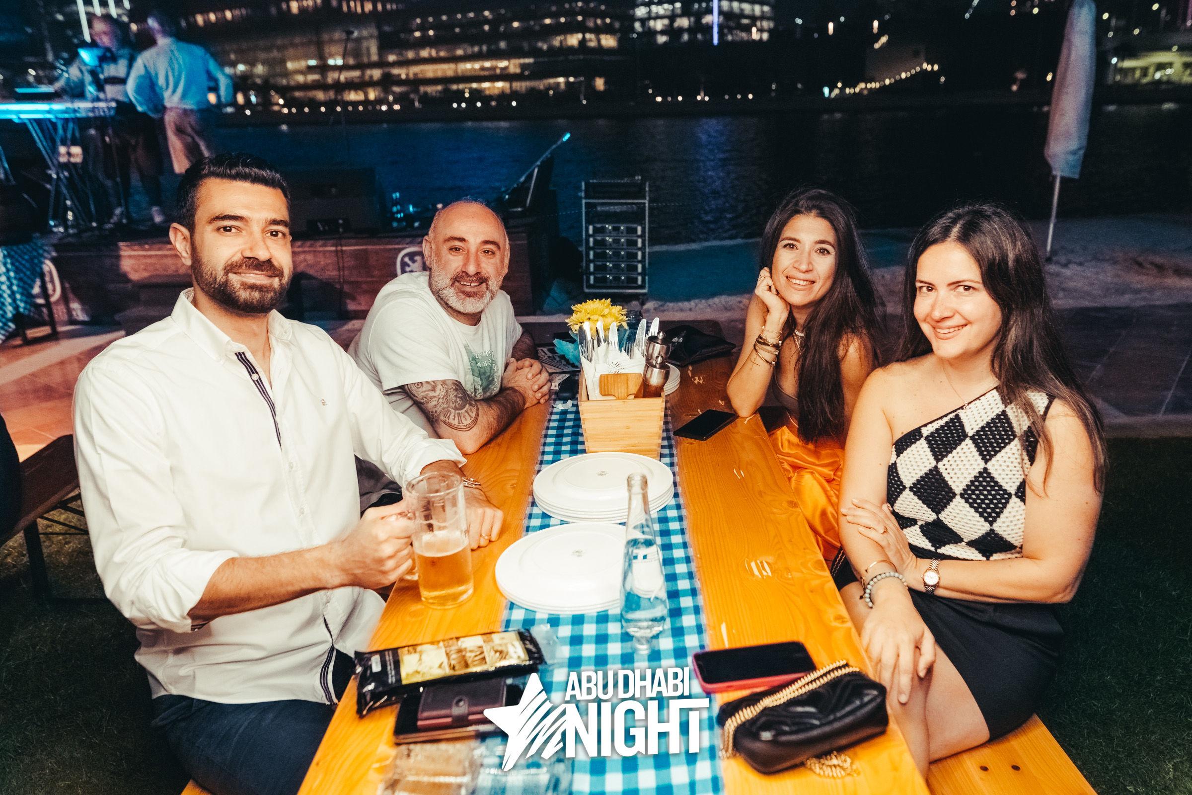 https://api.abudhabinight.com/static-image/region_abudhabi/marked/DSC01297-4914-2022-10-21.jpg