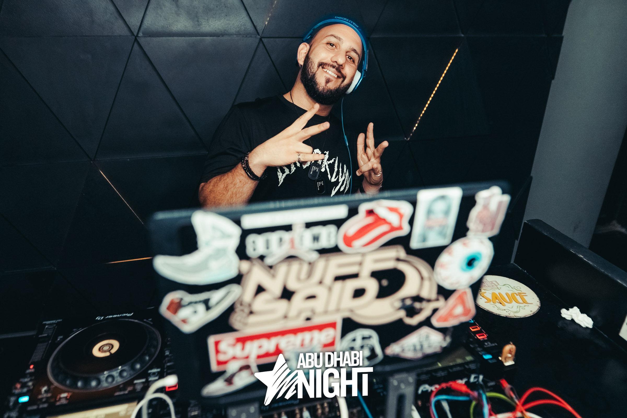 https://api.abudhabinight.com/static-image/region_abudhabi/marked/DSC04000-9034-2022-08-23.jpg
