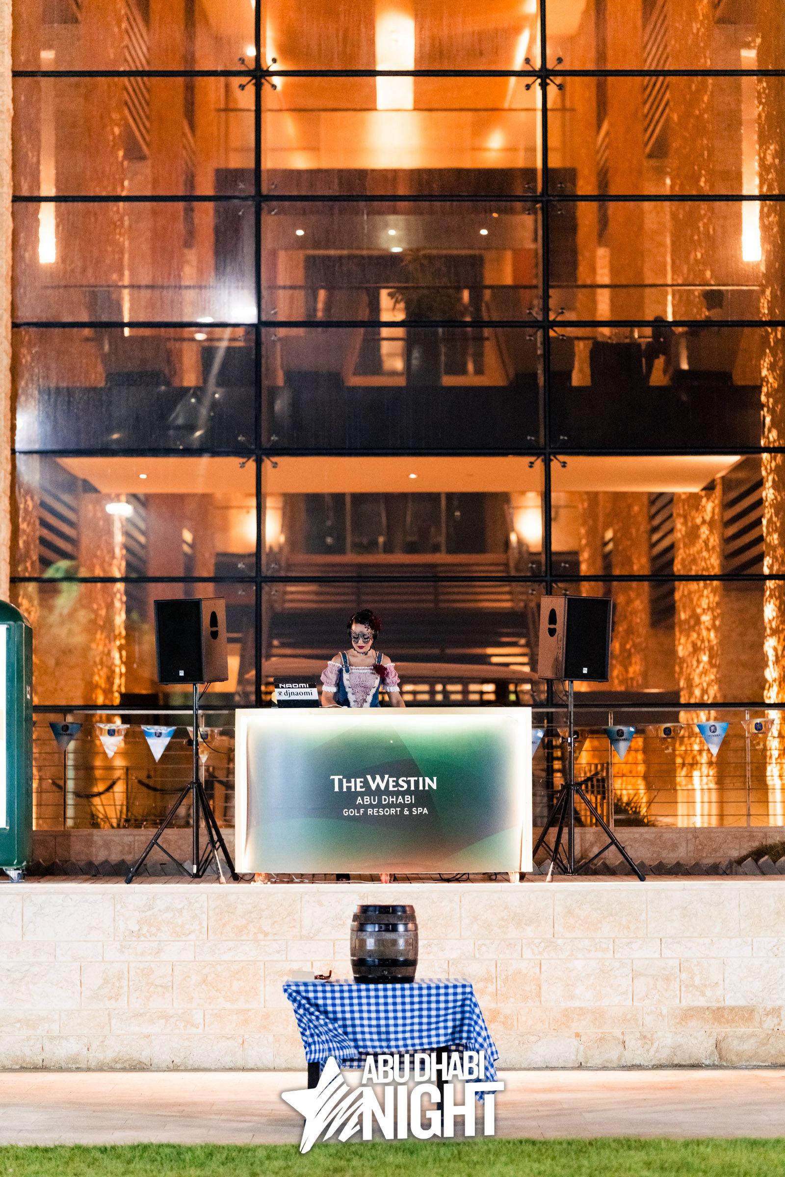 https://api.abudhabinight.com/static-image/region_abudhabi/marked/DSC04675-2874-2022-10-05.jpg