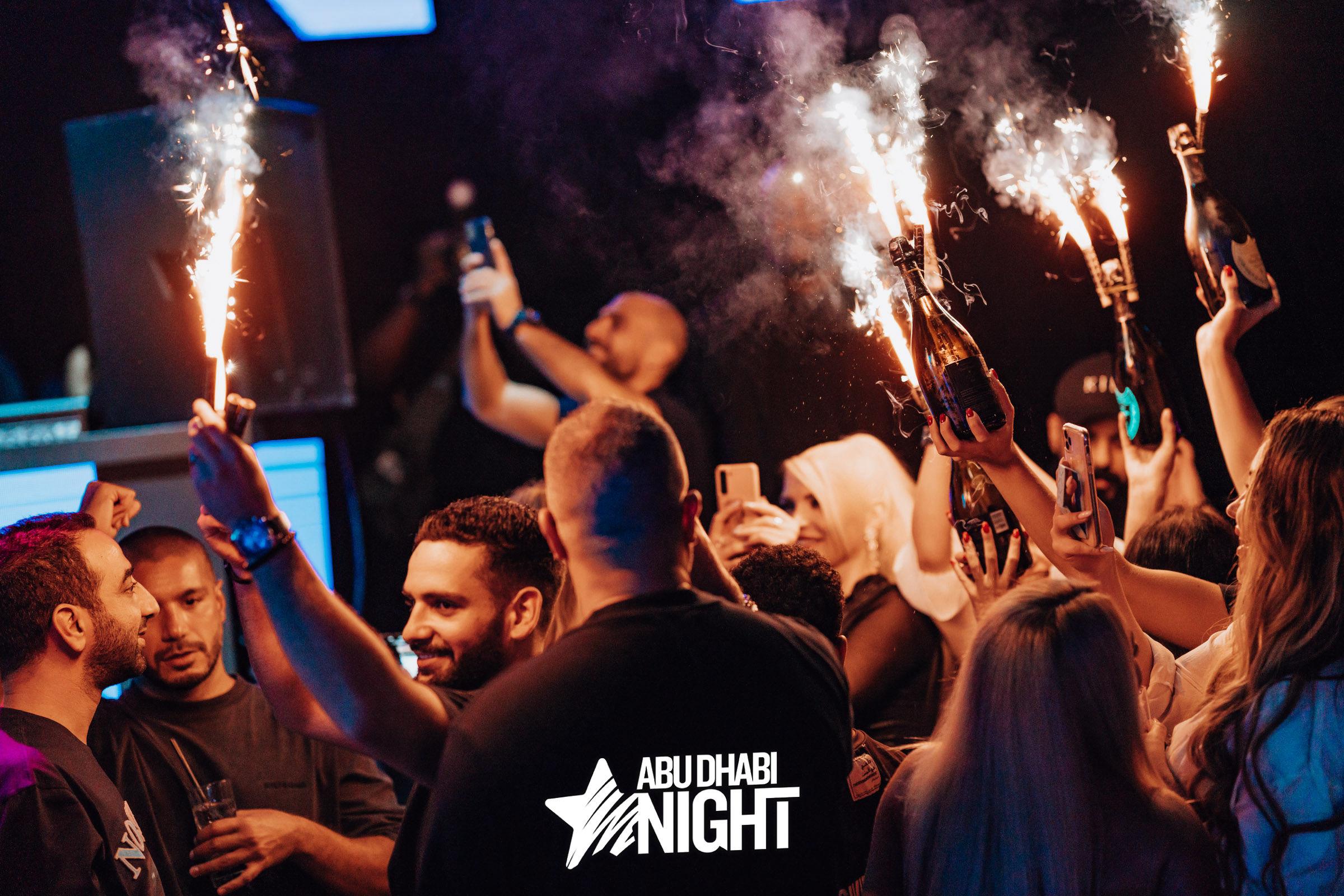 https://api.abudhabinight.com/static-image/region_abudhabi/marked/DSC06985-13-2022-10-07.jpg