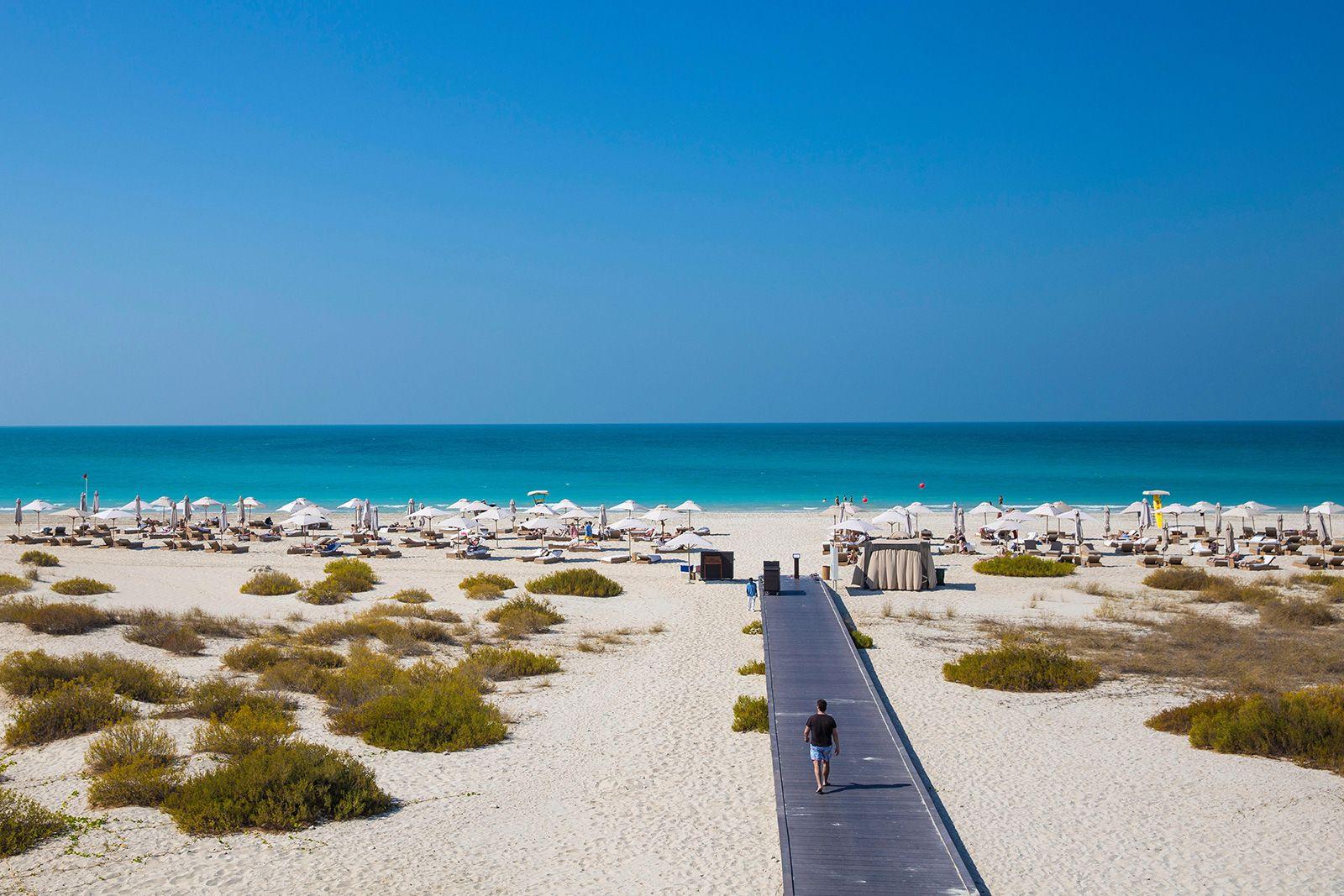 Discover Abu Dhabi's Public Beaches
