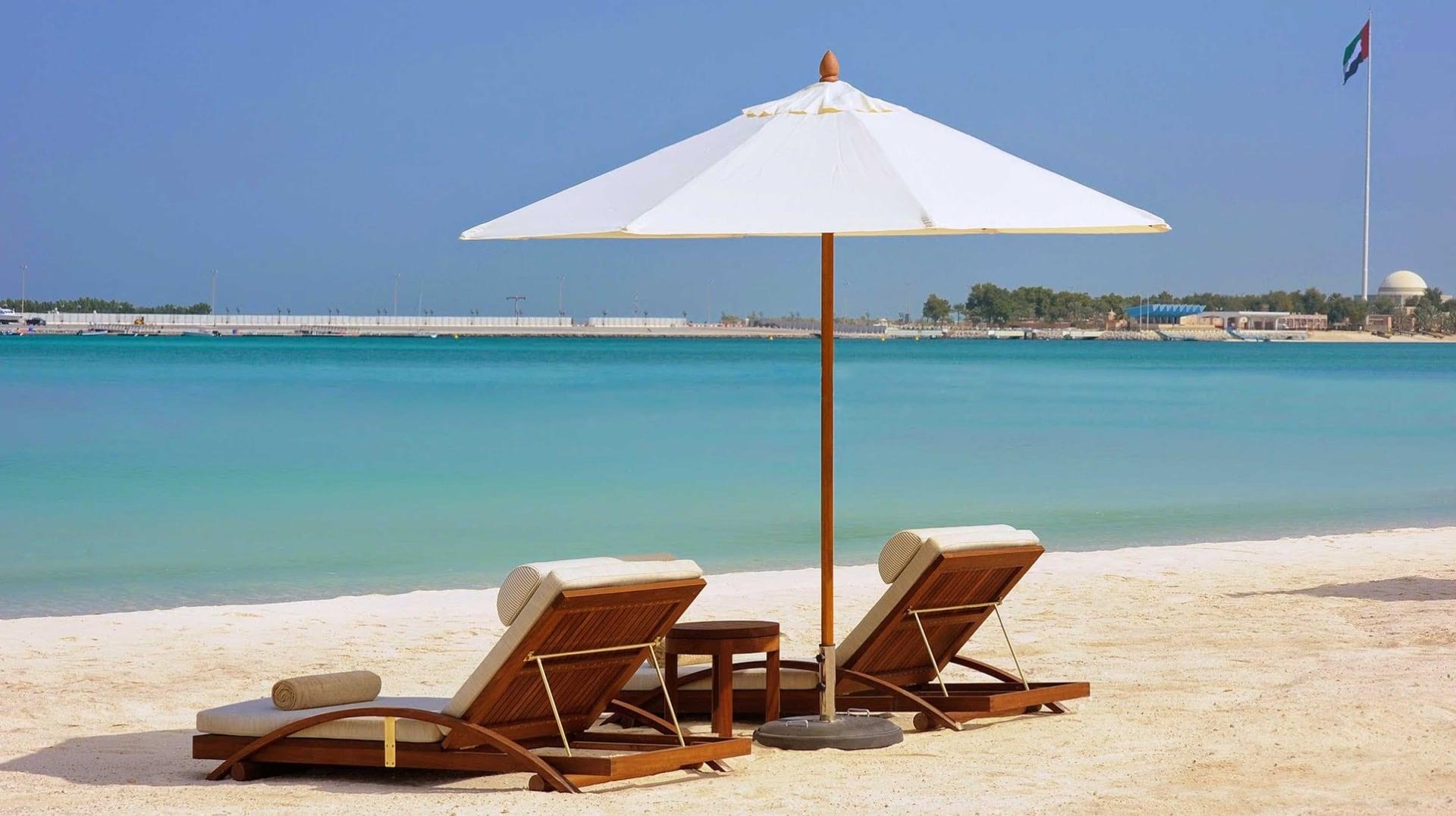 Best beach day passes in Abu Dhabi