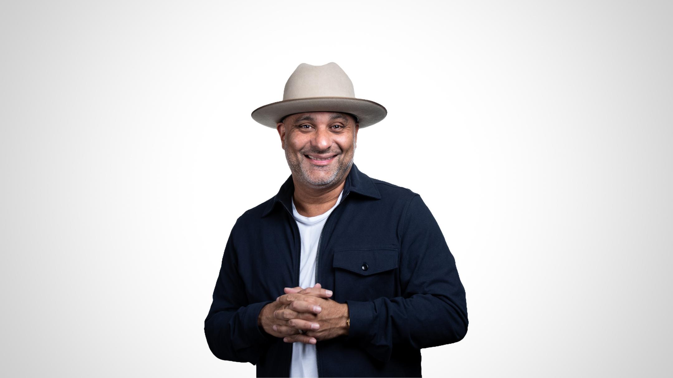 Russell Peters Brings Comedy Back to Abu Dhabi